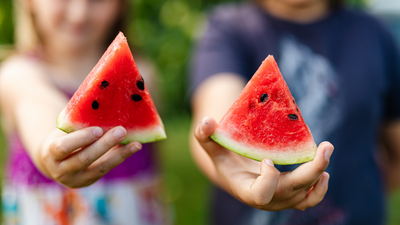 How to Fuel the Fun in the Sun with Healthy Summertime Snacks for Kids